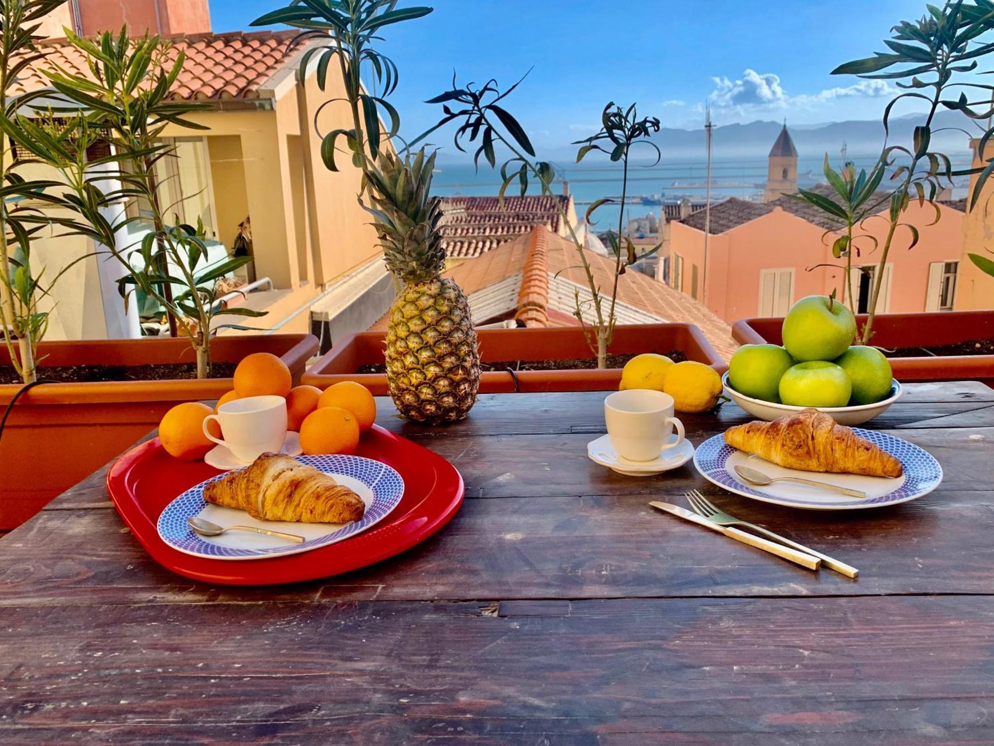 Appartamento Oasi Urbana Con Terrazza E Vista Cagliari Esterno foto